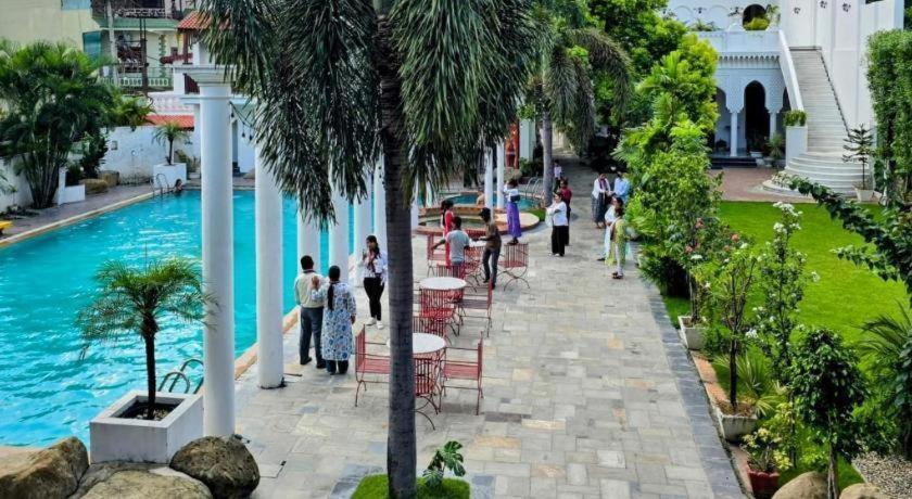 Club Denovo Hotel Butwal Exterior photo